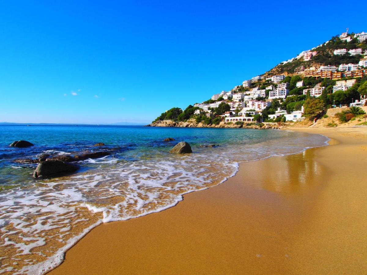 Apartment Platja De Roses-9 By Interhome Екстериор снимка